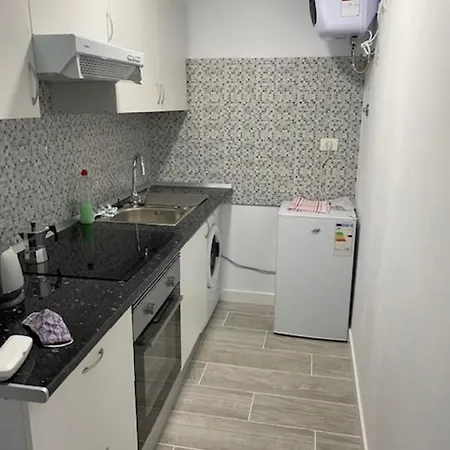 House - Sleeps 2 - Parking - Patio La Jaca